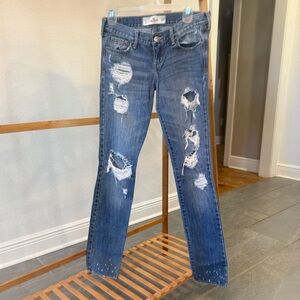 Size 1/25 Hollister Ripped Straight Leg Jeans - Blue